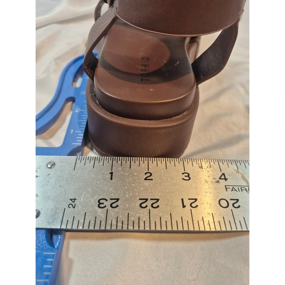 Torrid Dark Brown Gladiator Strappy Buckle Chunky Sandals US 9.5WW EU 39.5